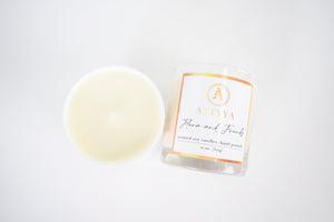 FLORA AND FRONDS SCENTED SOY CANDLE